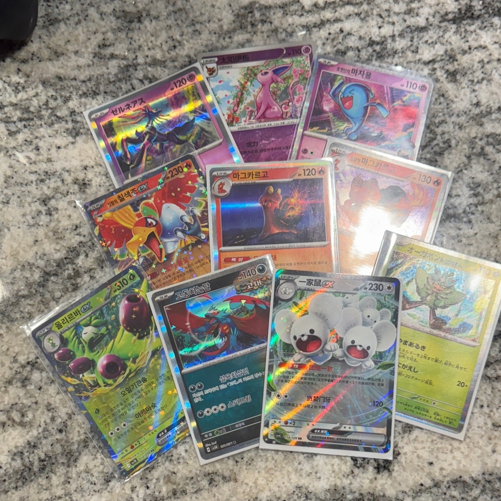 Japanese Korean And Chinese Pokémon Trading Card Assorted Randomized Collection
